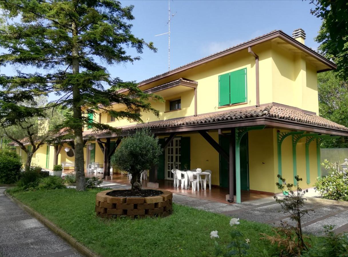 B&B Villa Dei Cigni Reali Карпи Екстериор снимка